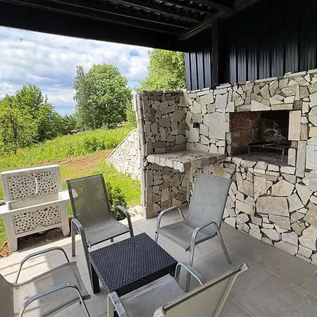Luxury House With Private Pool, Jacuzzi & Sauna- Trebevic Villa *