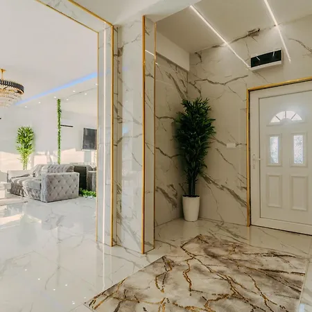 Luxury House With Private Pool, Jacuzzi & Sauna- Trebevic Sarajevo