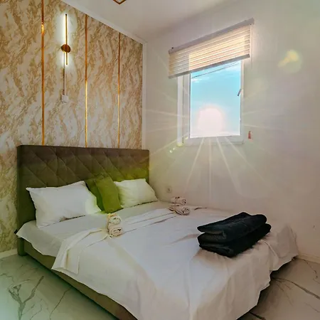 Luxury House With Private Pool, Jacuzzi & Sauna- Trebevic Villa